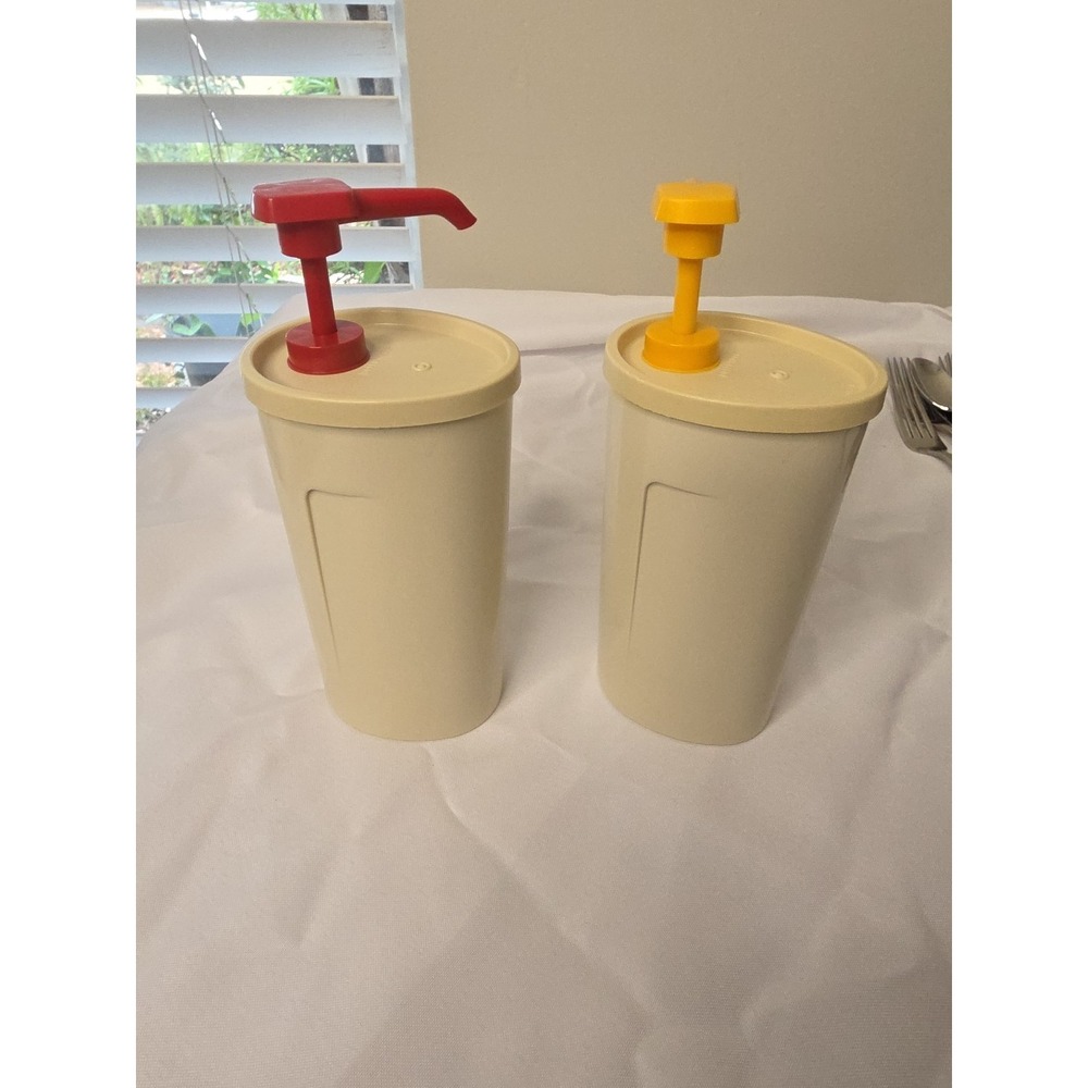 VTG Tupperware Ketchup and Mustard Containers with Lids Set of 2 #540-25 USA NEW